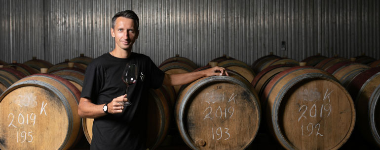 Hello to Arms: Ukrainian winemakers show their defiance